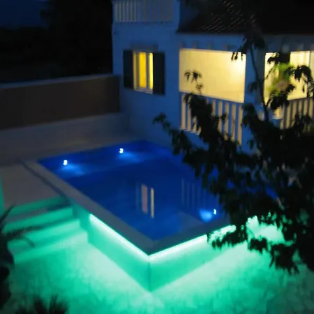 فيلة Villa Girasole - Two Bedroom Villa With Pool *