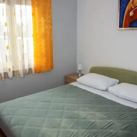 Villa Girasole - Two Bedroom Villa With Pool فيلة
