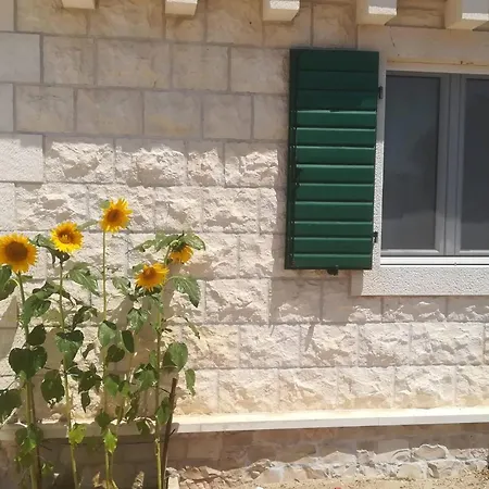 فيلة Villa Girasole - Two Bedroom Villa With Pool
