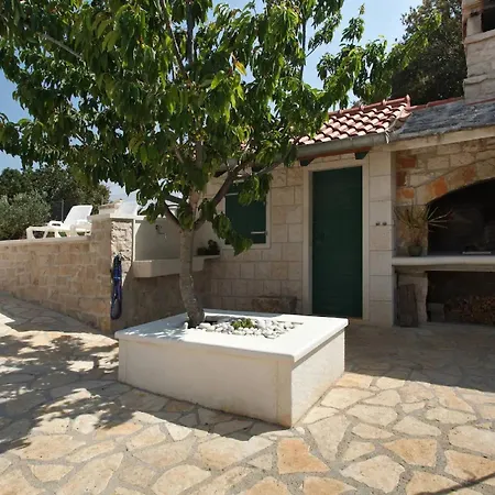 Villa Girasole - Two Bedroom Villa With Pool