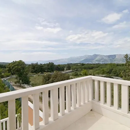 Villa Girasole - Two Bedroom Villa With Pool