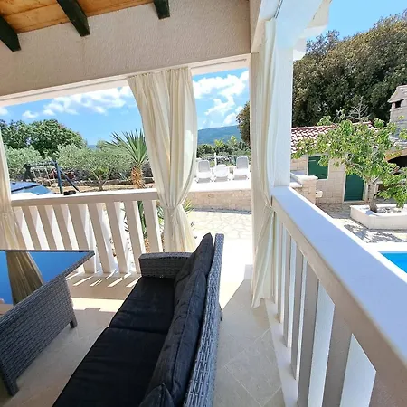 Villa Girasole - Two Bedroom Villa With Pool * بوتشيتشا
