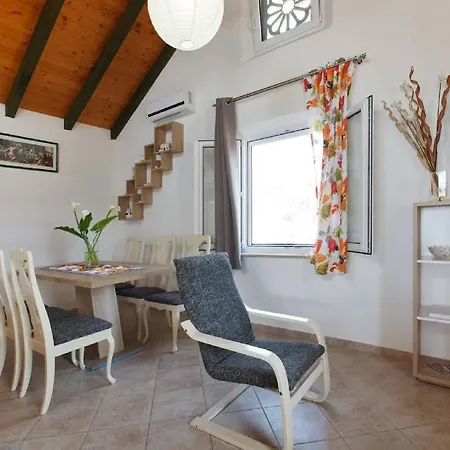 فيلة Villa Girasole - Two Bedroom Villa With Pool